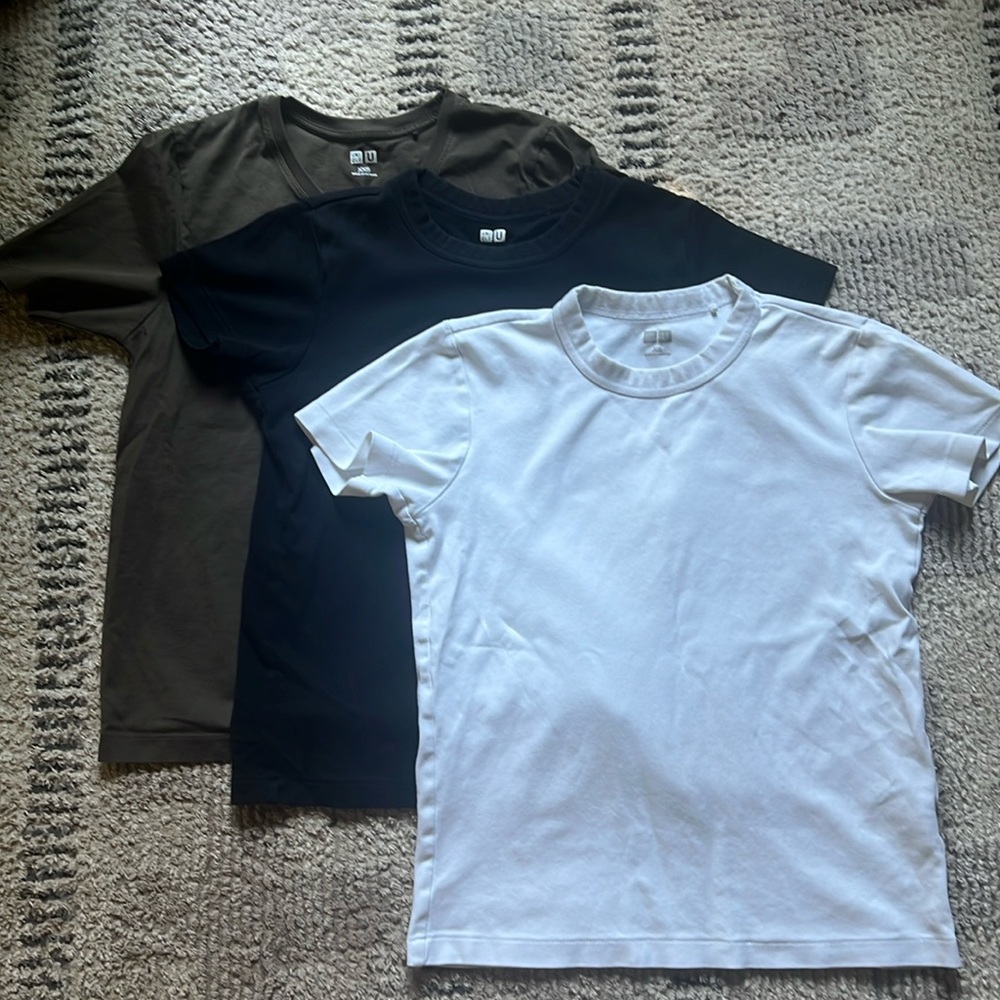 Uniqlo Crew Neck tee bundle